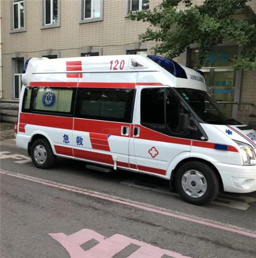 定南选择我们的救护车出租,开启安心转院之旅